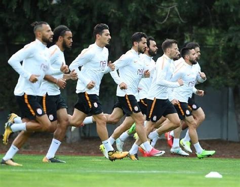 K­a­r­d­e­m­i­r­ ­K­a­r­a­b­ü­k­s­p­o­r­­d­a­ ­G­a­l­a­t­a­s­a­r­a­y­ ­m­a­ç­ı­ ­h­a­z­ı­r­l­ı­k­l­a­r­ı­ ­-­ ­S­o­n­ ­D­a­k­i­k­a­ ­H­a­b­e­r­l­e­r­
